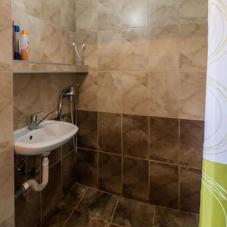 Hoja 1 By Interhome